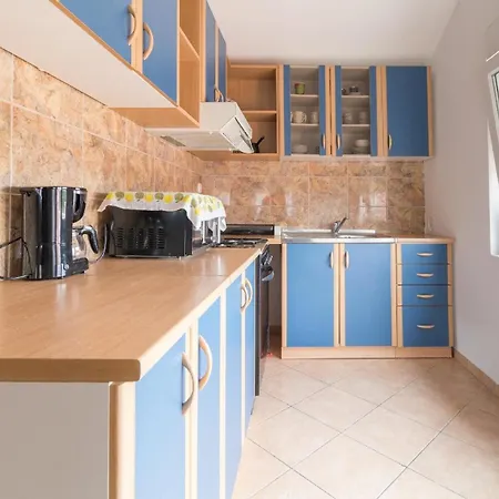 In Privlaka Mit Garten, Grill Und Terrasse Privlaka (Zadar)
